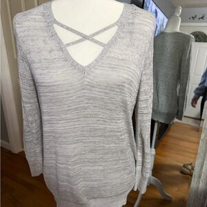 Women's V-Neck Sweater - Light Gray